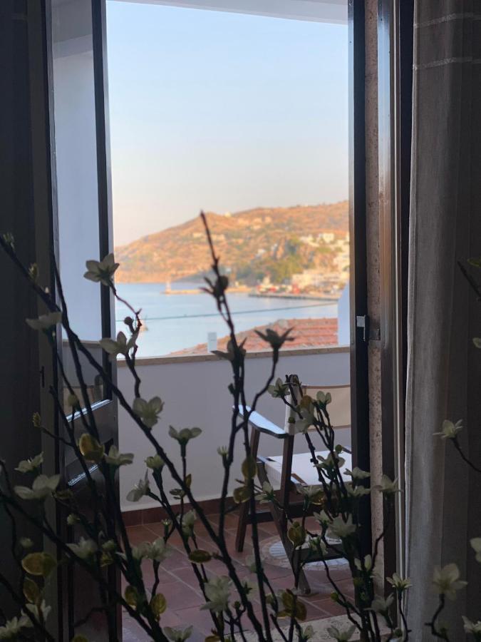 סקאלה Petridi Maria Suites & Apartments מראה חיצוני תמונה